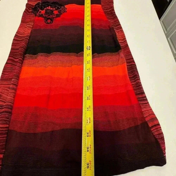 Desigual black & red form fitted dress. Zip up back logo at waistline size m - Picture 8 of 10